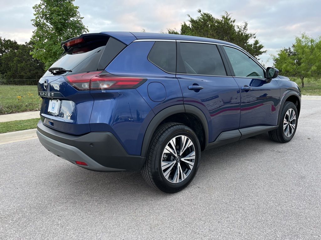 2023 Nissan Rogue SV 4