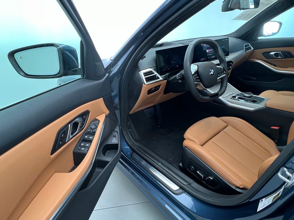 Thumbnail: 2025 BMW 3 Series - 22