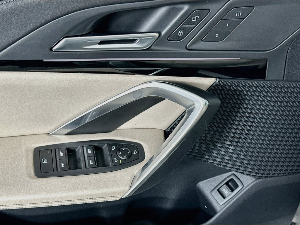 Thumbnail: 2024 BMW X1 - 17