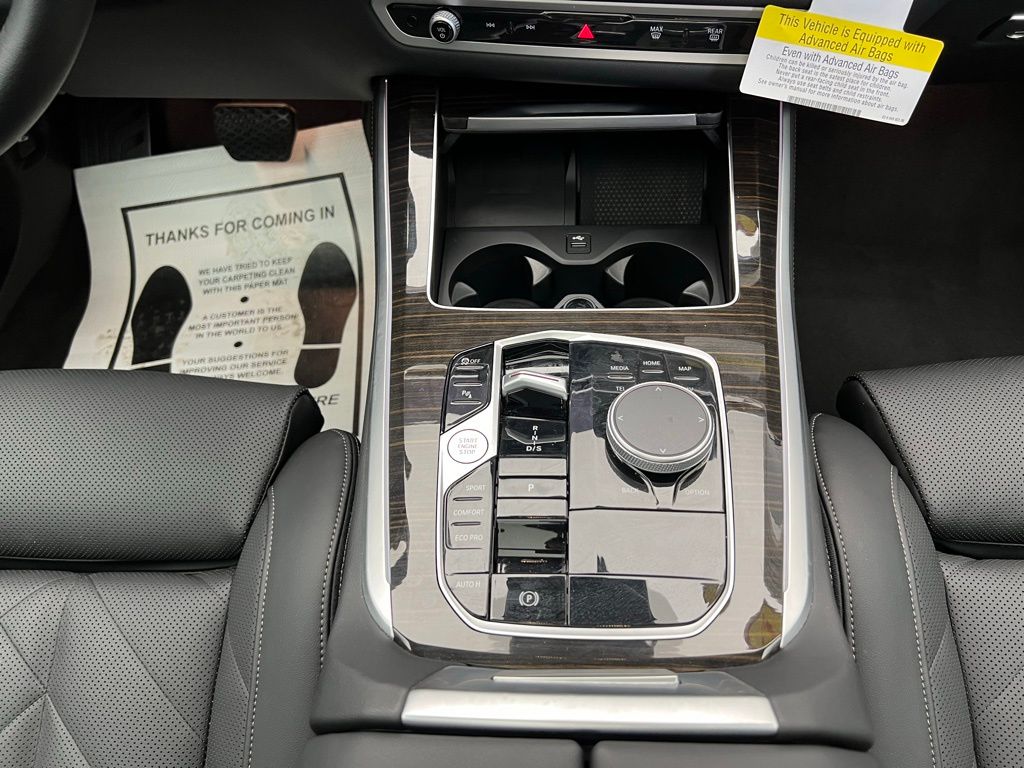 Thumbnail: 2025 BMW X5 - 12