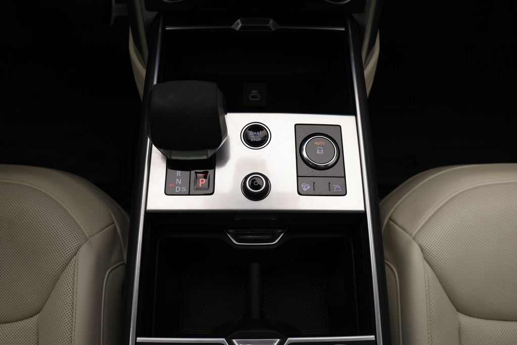 Thumbnail: 2023 Land Rover Range Rover - 24