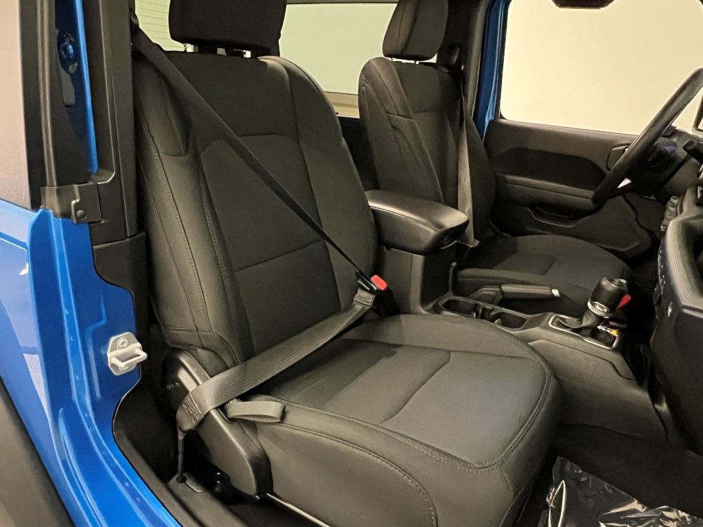 Thumbnail: 2021 Jeep Wrangler - 24