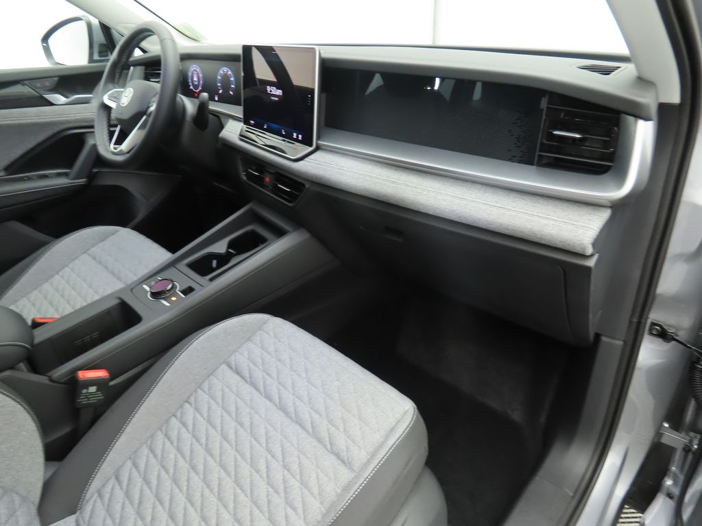 Thumbnail: 2026 Volkswagen Tiguan - 17