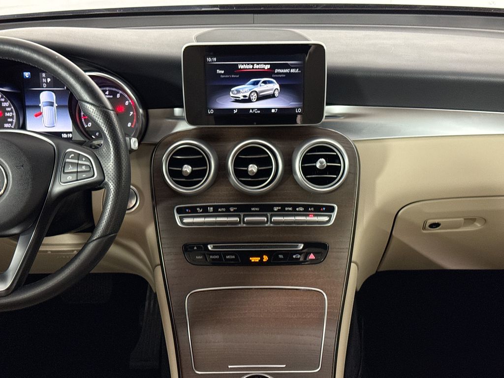 Thumbnail: 2018 Mercedes-Benz GLC - 14