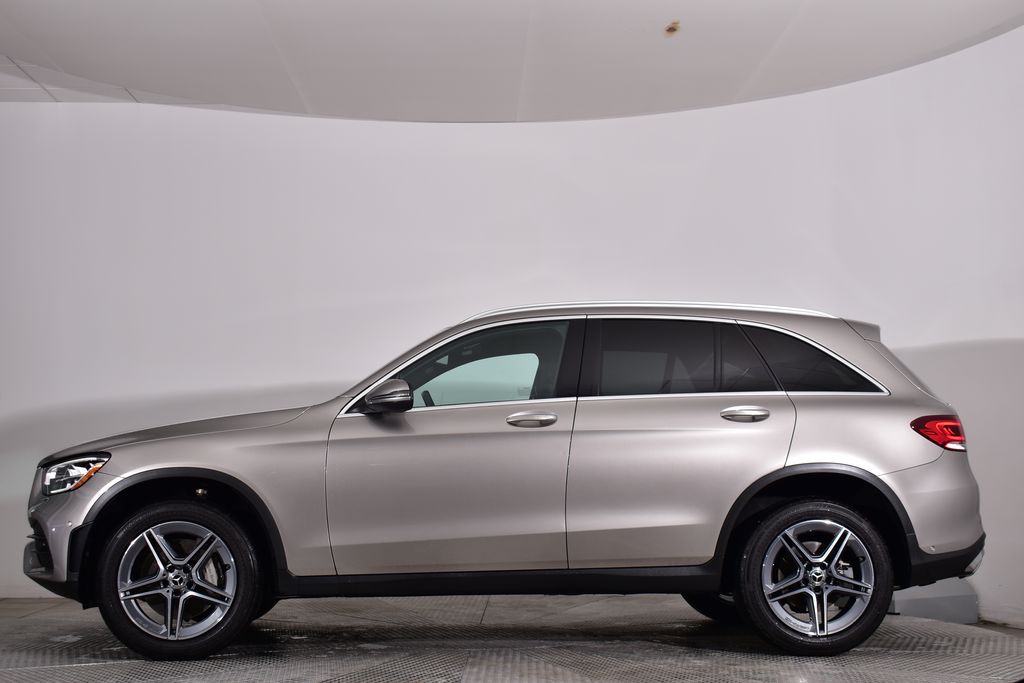 Thumbnail: 2022 Mercedes-Benz GLC - 2
