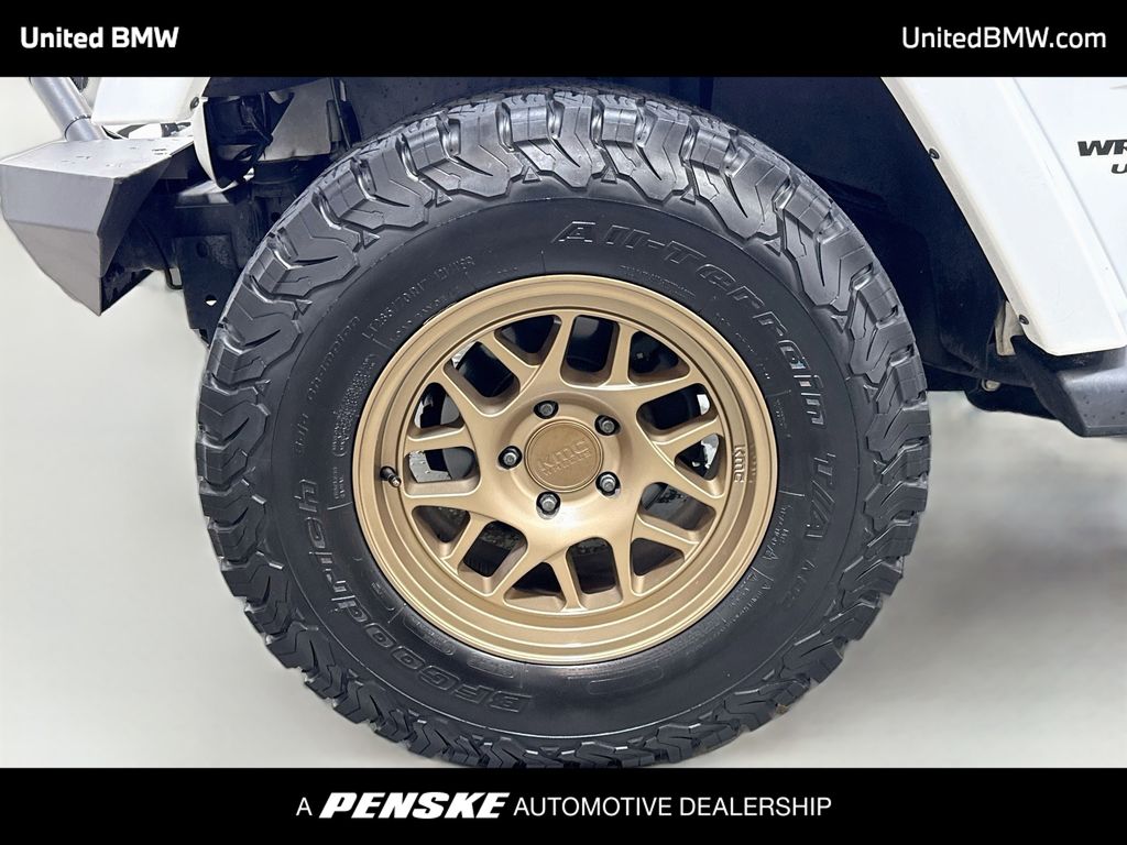 Thumbnail: 2017 Jeep Wrangler - 9