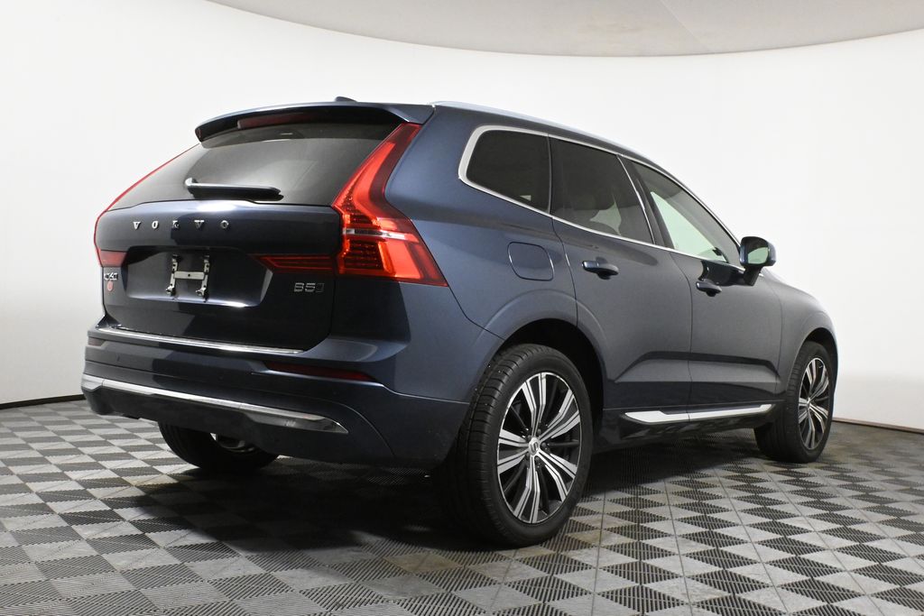 Thumbnail: 2022 Volvo XC60 - 6