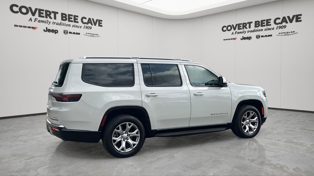 Used 2022 White Jeep Series II image 10