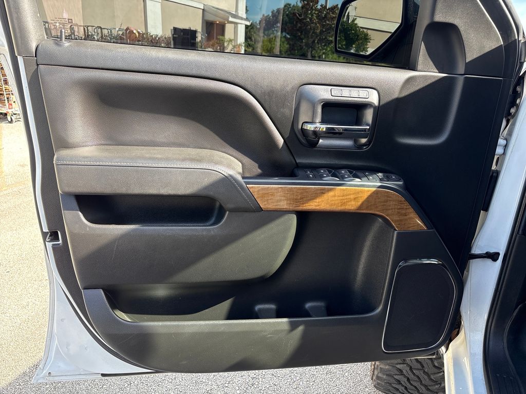 Used 2018 White Chevrolet LTZ image 16