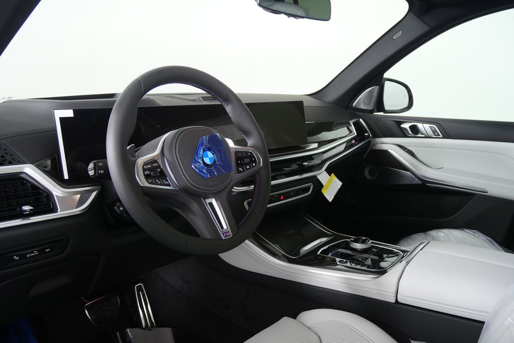 Thumbnail: 2026 BMW X5 - 27