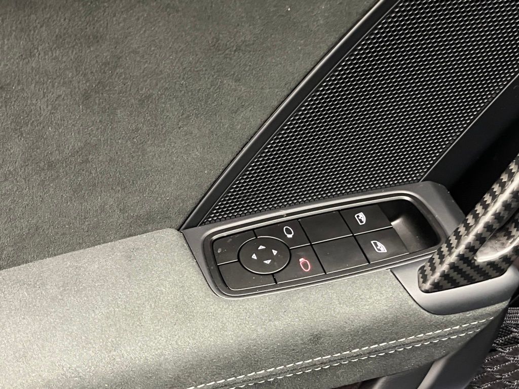 Thumbnail: 2026 Porsche 911 - 26