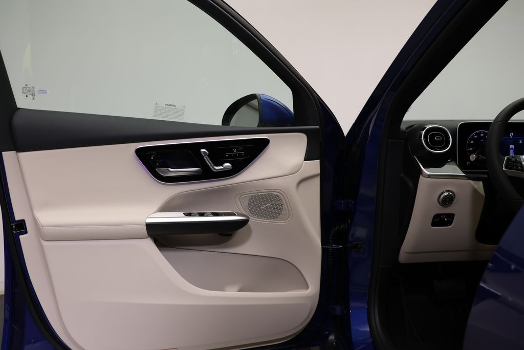Thumbnail: 2026 Mercedes-Benz GLC - 31