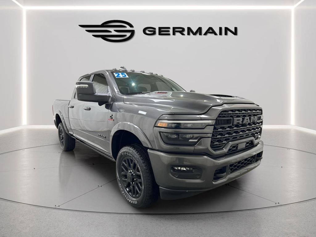 2025 RAM 3500 Limited Crew Cab 4WD