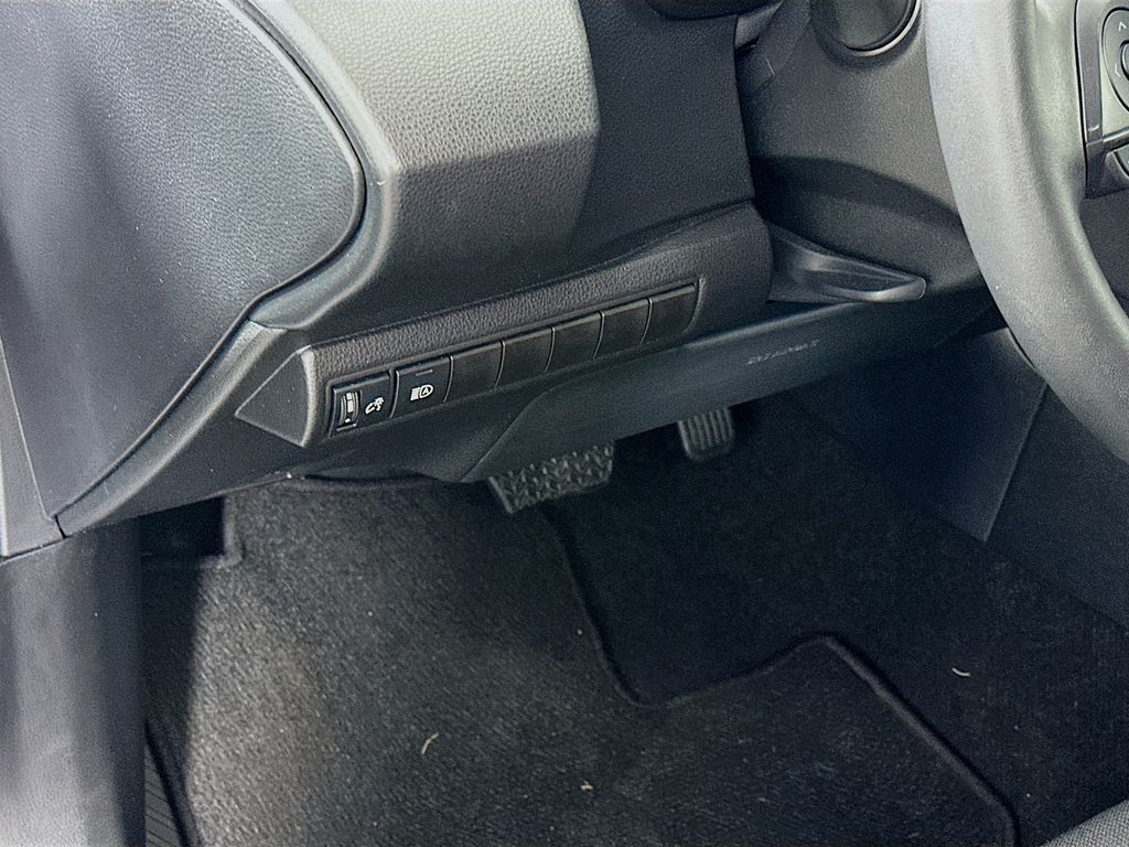 Thumbnail: 2025 Toyota Corolla - 10