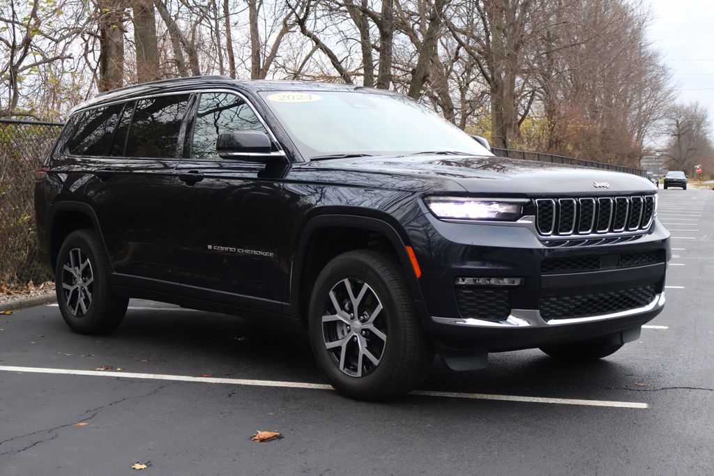 Thumbnail: 2024 Jeep Grand Cherokee L - 10