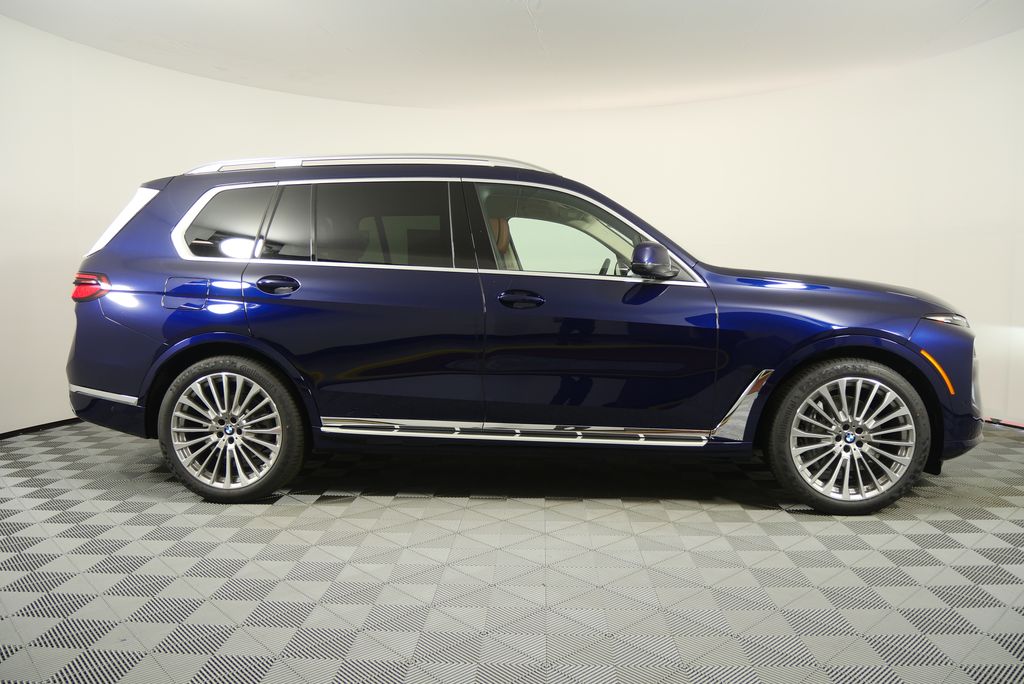 Thumbnail: 2026 BMW X7 - 2