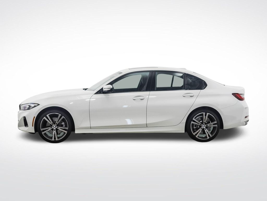 Thumbnail: 2023 BMW 3 Series - 2