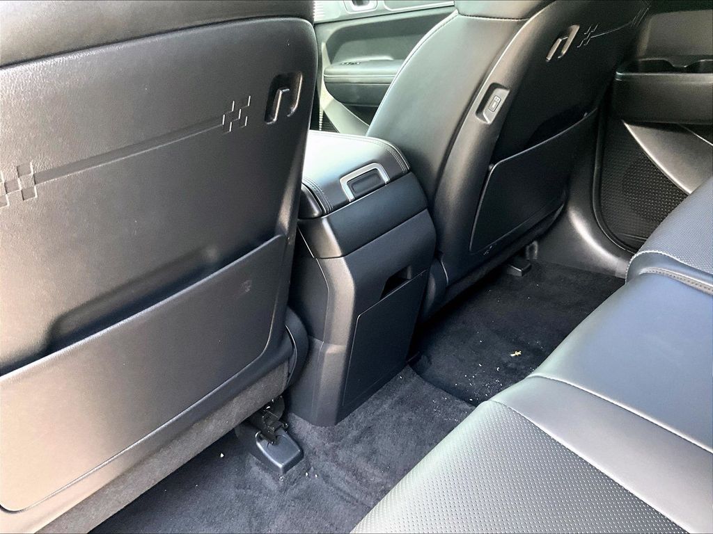 2025 Hyundai Santa Fe — photo 24