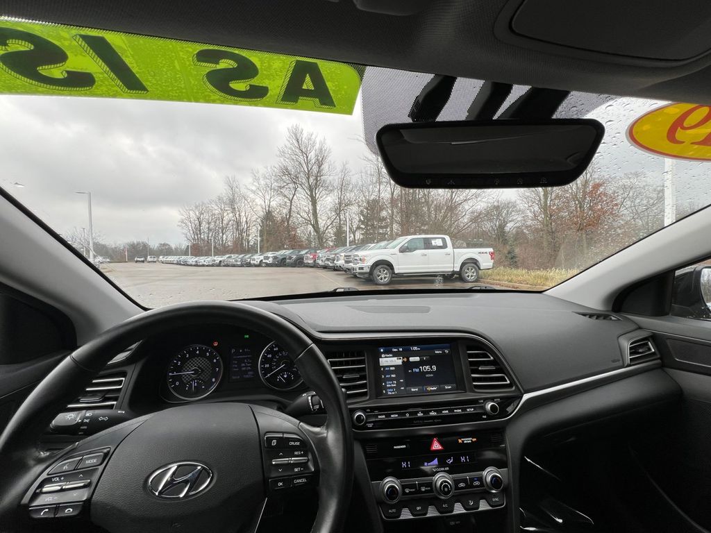 2019 Hyundai Elantra Limited 36