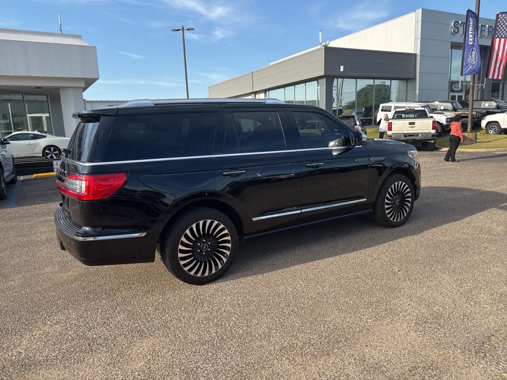 2020 Infinite Black Lincoln Navigator Black Label 4X4 SUV