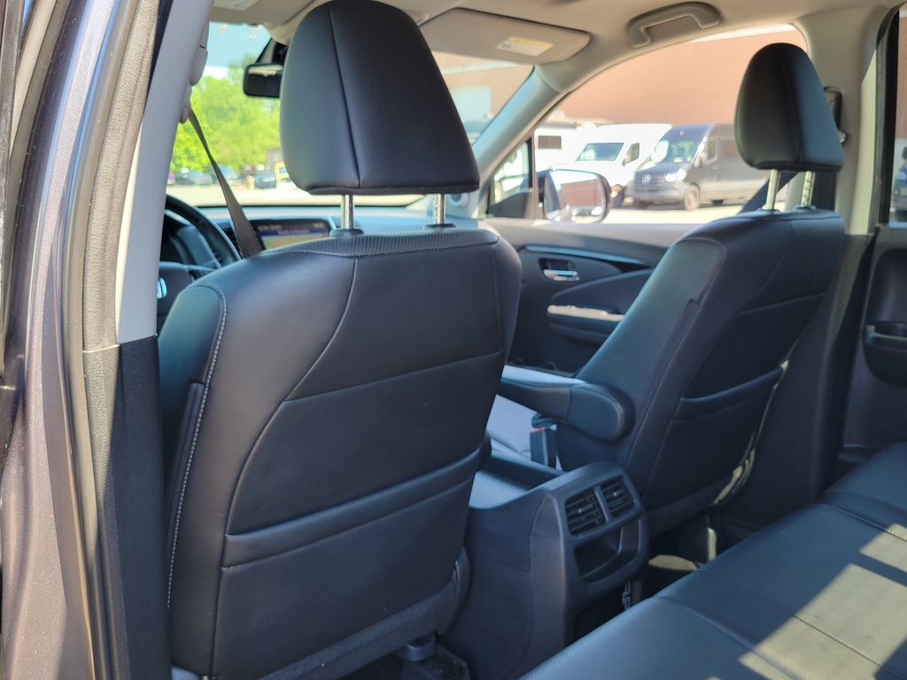 Thumbnail: 2019 Honda Ridgeline - 20