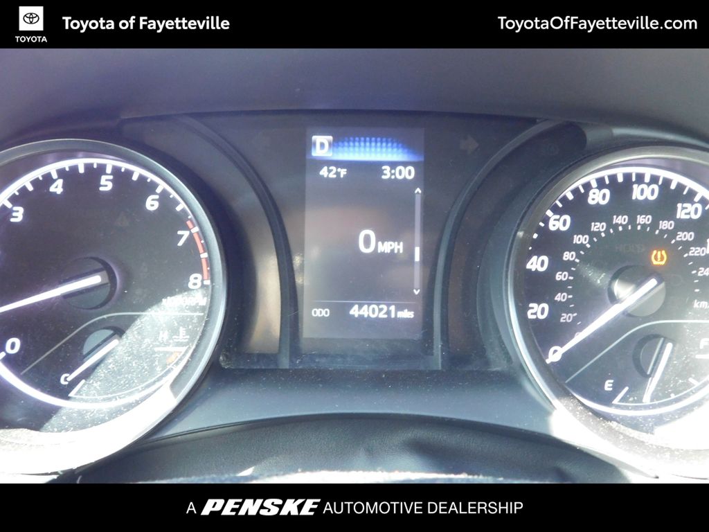Thumbnail: 2023 Toyota Camry - 11