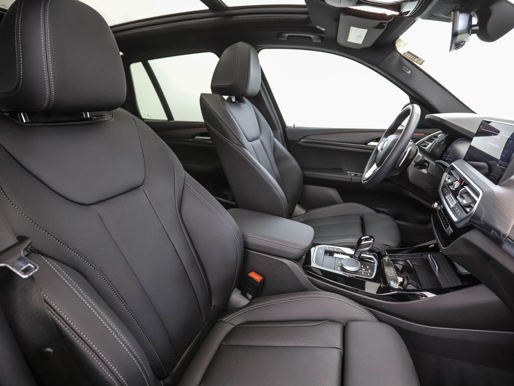 Thumbnail: 2024 BMW X3 - 31