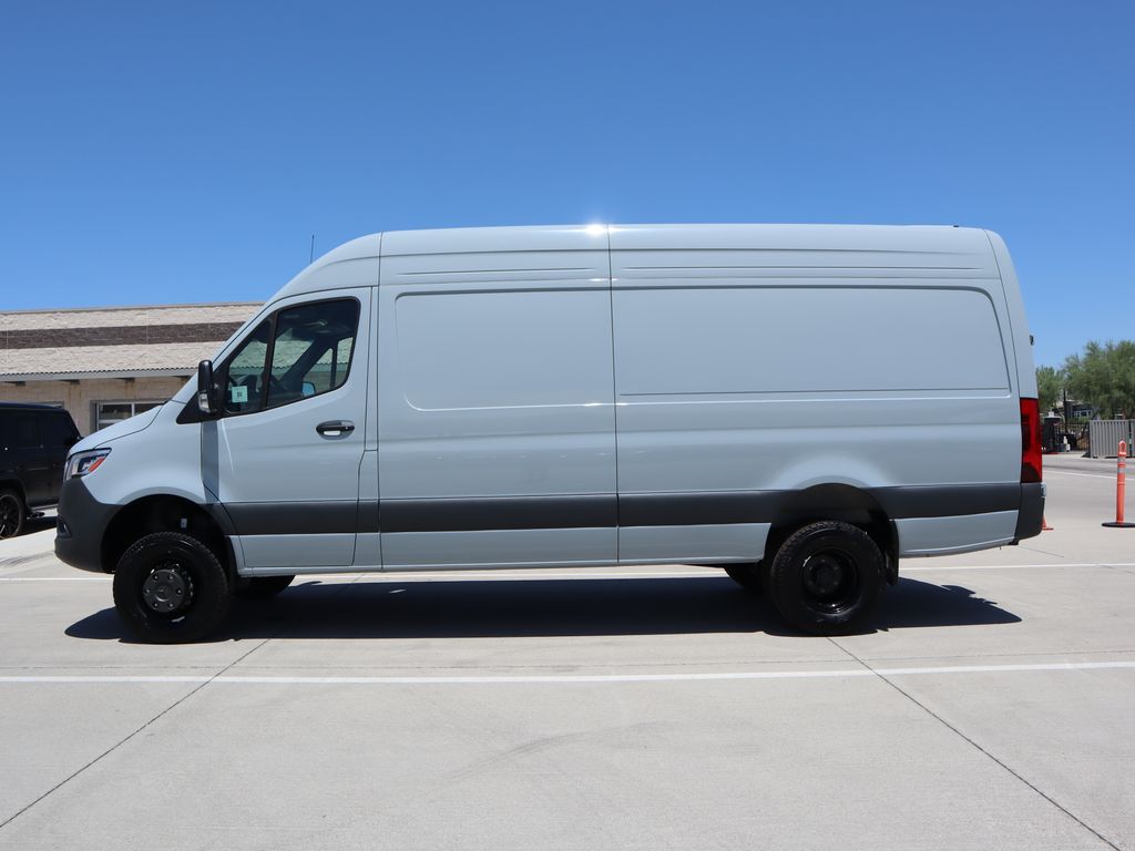 2024 Mercedes-Benz Sprinter 3500 8