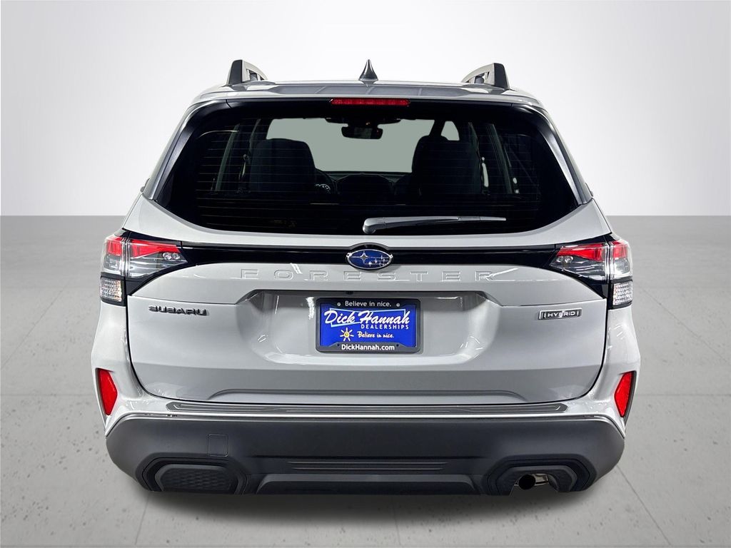 2025 Subaru Forester Hybrid Premium