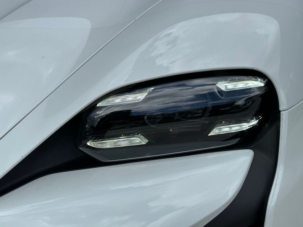 Thumbnail: 2024 Porsche Taycan - 13