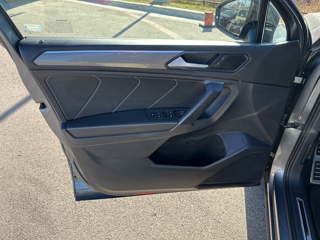 Used Car 2022 Volkswagen Tiguan  2.0t Se R-line Black For Sale Under $30,000 In Austin, Texas