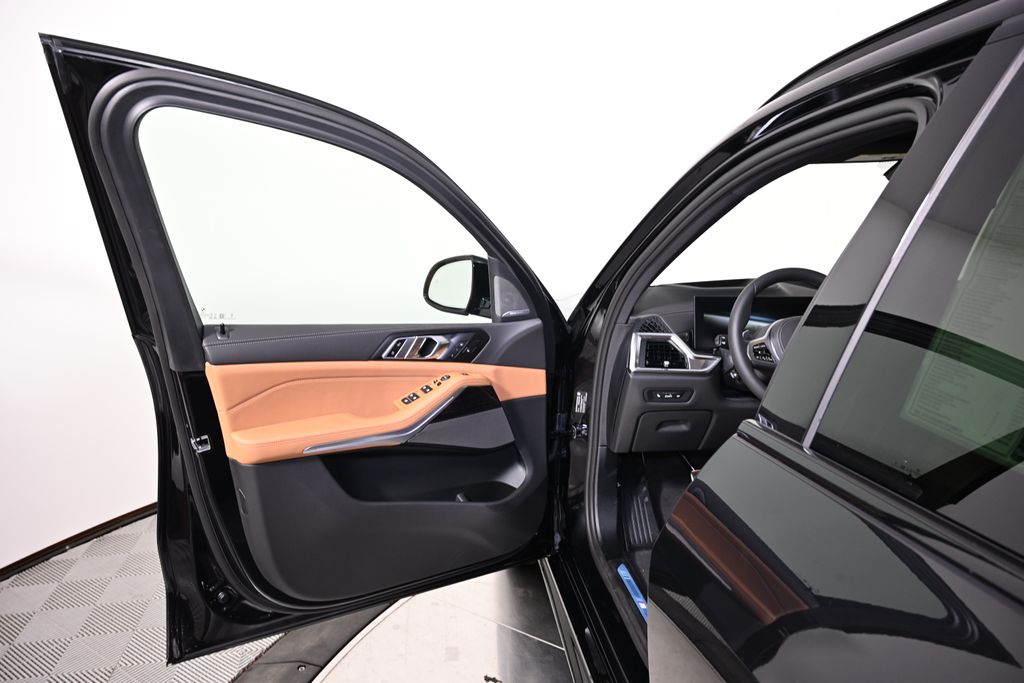 Thumbnail: 2026 BMW X5 - 21