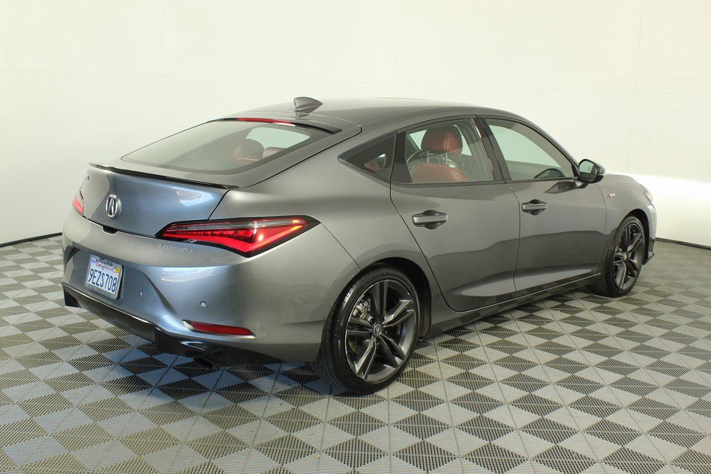 Thumbnail: 2023 Acura Integra - 4