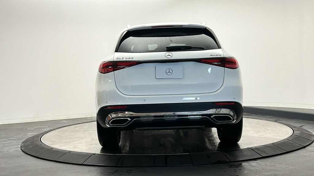 2025 Mercedes-Benz GLC 300 6