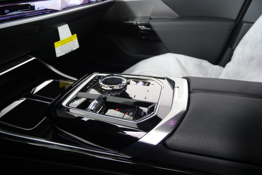 2025 BMW 7 Series 760i xDrive 25