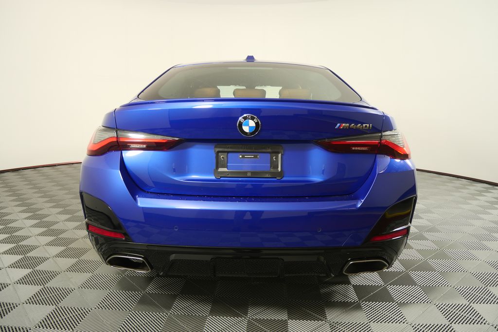 Thumbnail: 2024 BMW 4 Series - 4