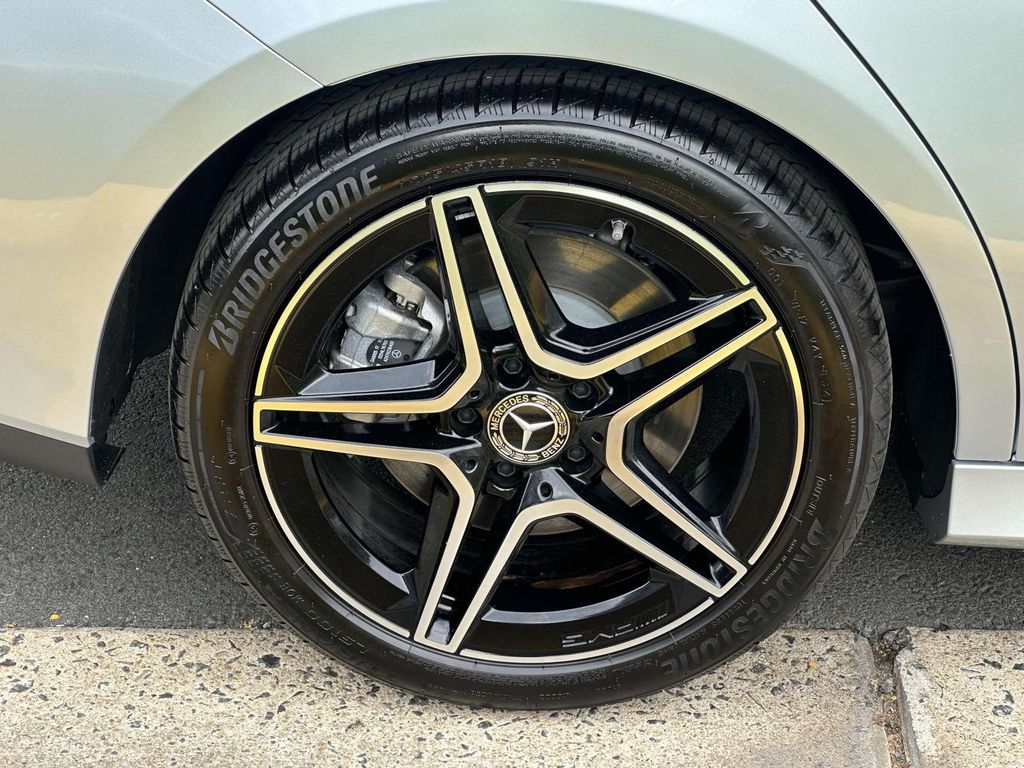2025 Mercedes-Benz CLA 250 7