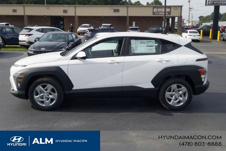 New 2026 White HYUNDAI SE image 12