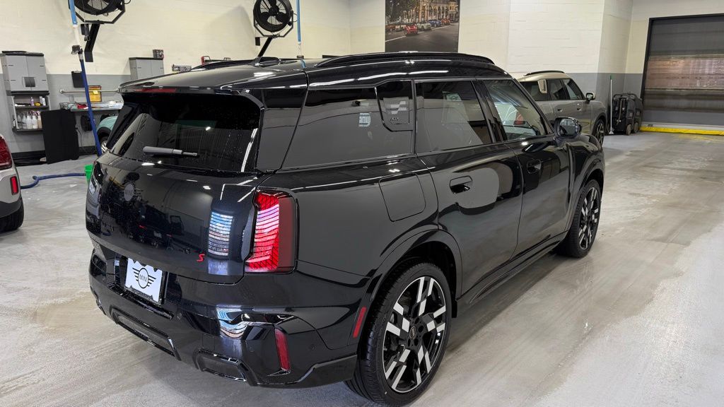 Thumbnail: 2027 MINI Cooper Countryman - 6