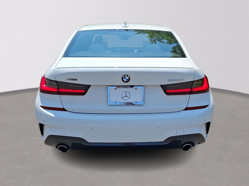 2022 BMW 3 Series 330i xDrive 5