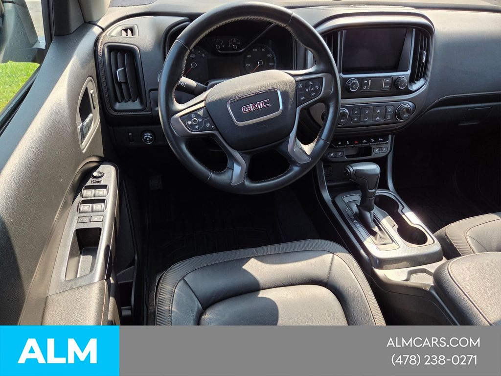 Used 2021 Black GMC AT4 w/Leather image 6