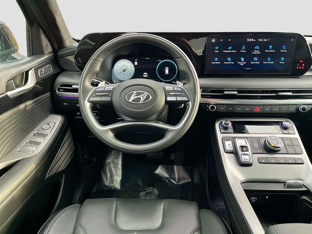 Used 2025 Green Hyundai Calligraphy image 24