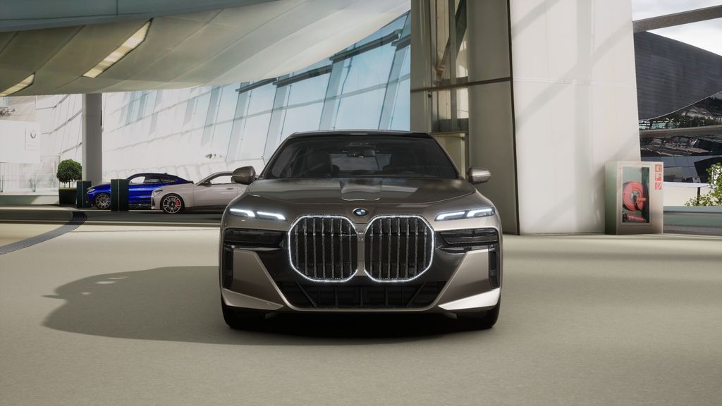 Thumbnail: 2025 BMW 7 Series - 29