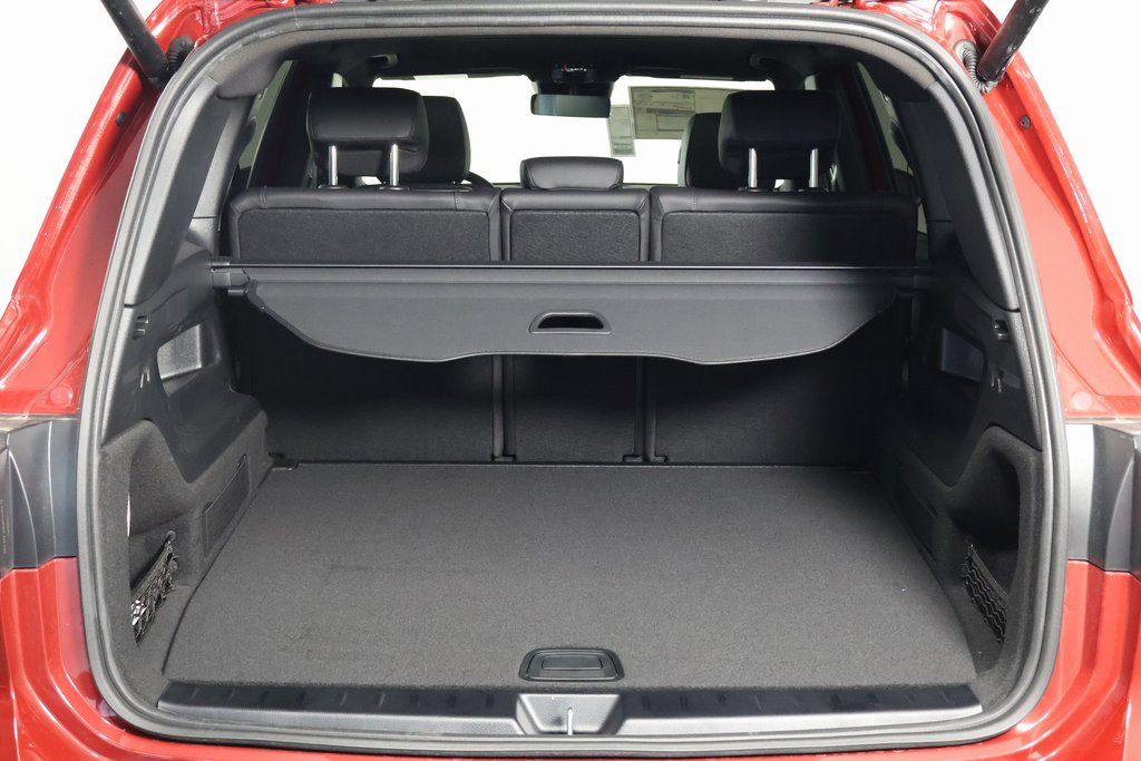 Thumbnail: 2026 Mercedes-Benz GLB - 8