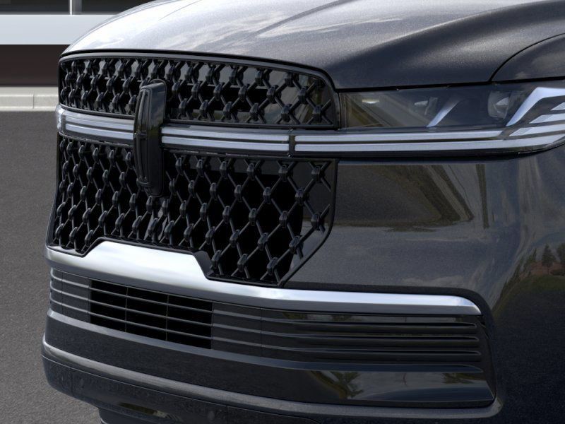 Thumbnail: 2025 Lincoln Navigator - 17