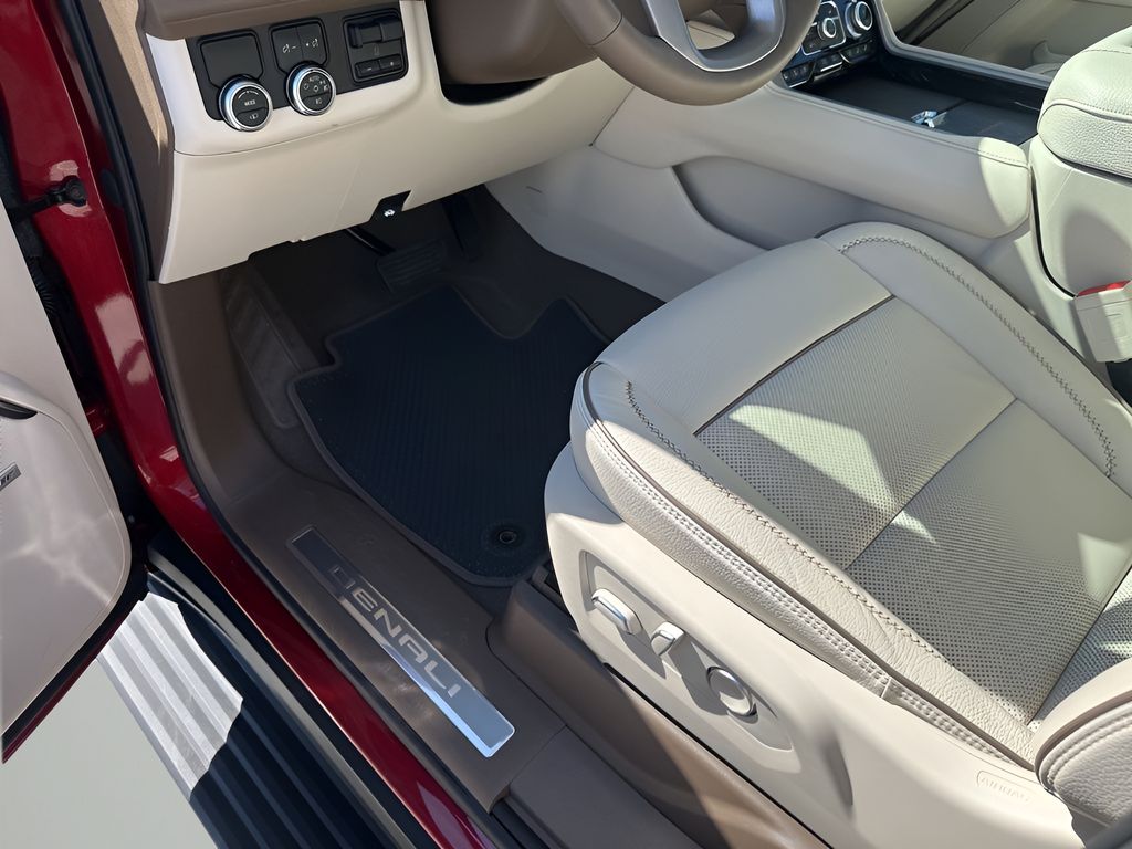 Used Car 2024 Gmc Yukon  Denali For Sale Under $70,000 In Austin, Texas