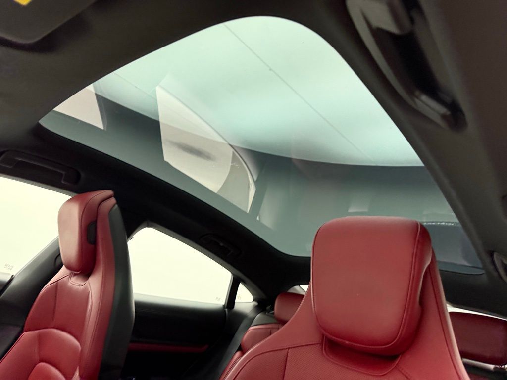2022 Porsche Taycan  20