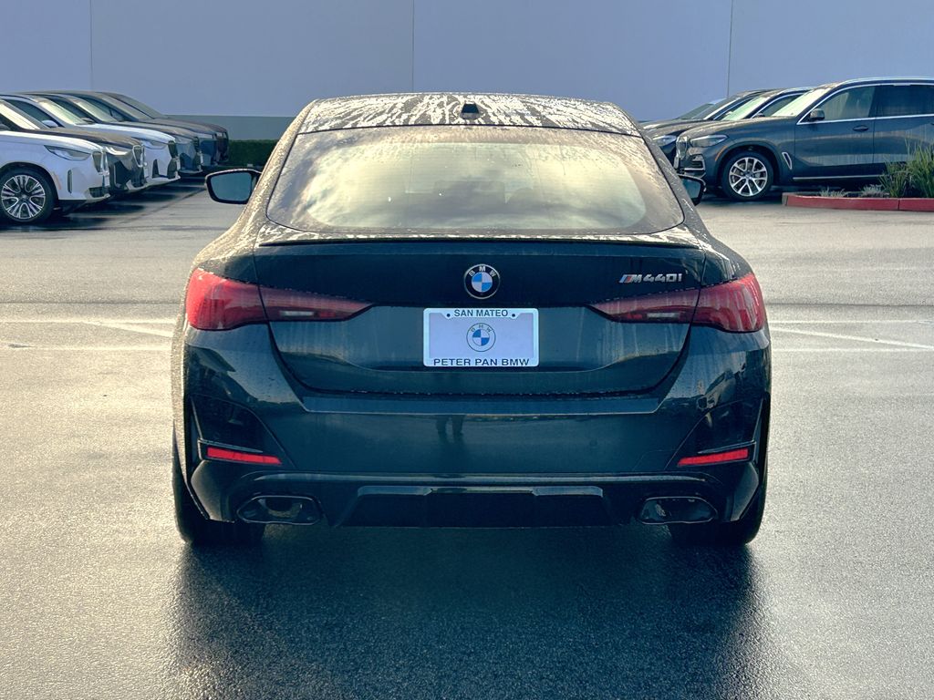 Thumbnail: 2026 BMW 4 Series - 4