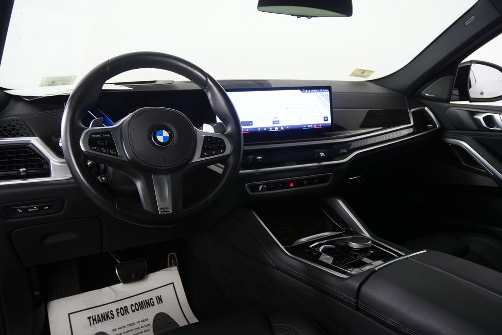 Thumbnail: 2025 BMW X6 - 20