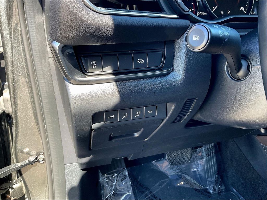 2023 Mazda CX-30 — photo 26